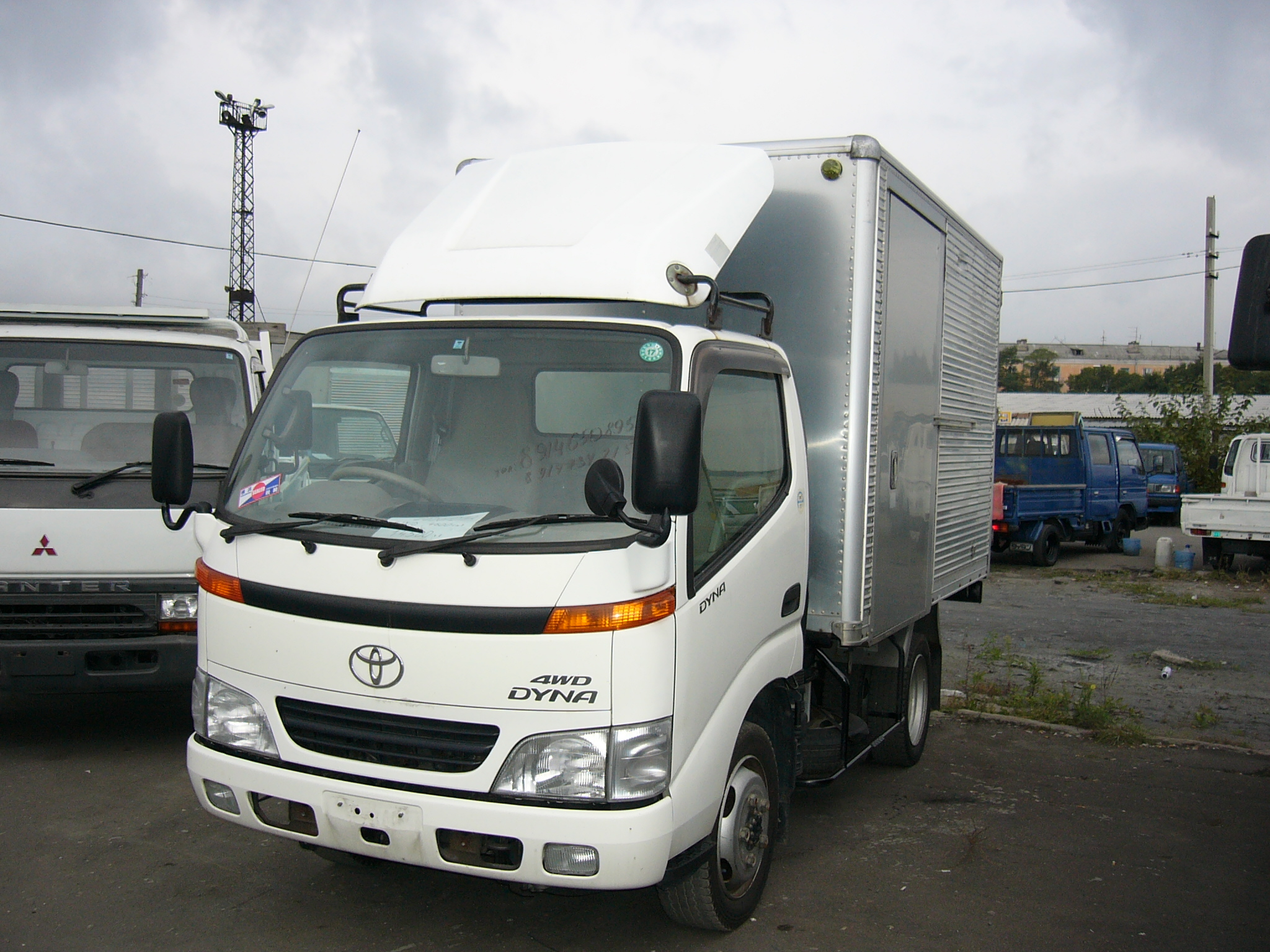 2000 Toyota Dyna