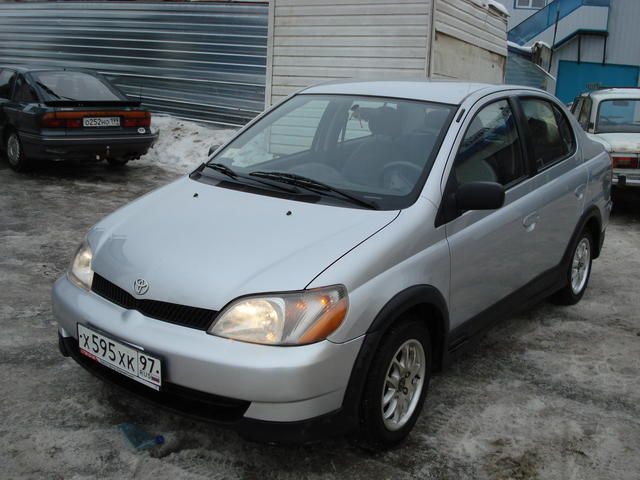2000 Toyota Echo