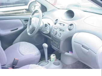 2001 Toyota Echo Photos