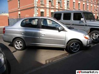 2001 Toyota Echo Photos