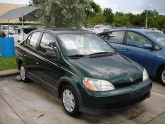 2002 Toyota Echo Photos