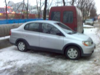2002 Toyota Echo Photos