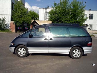 1997 Toyota Estima Pictures