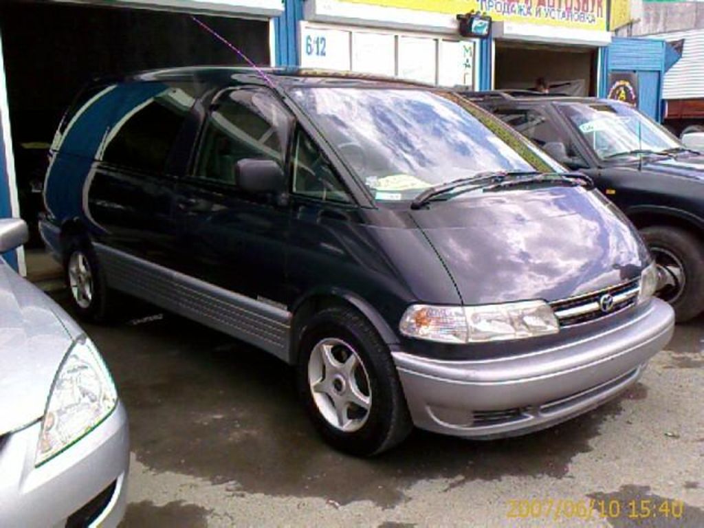 1998 Toyota Estima