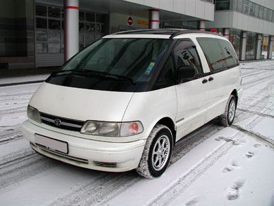 1998 Toyota Estima Pictures