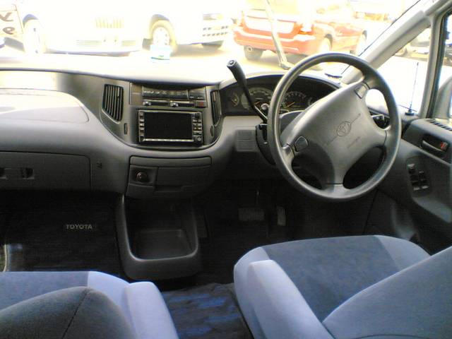 1999 Toyota Estima