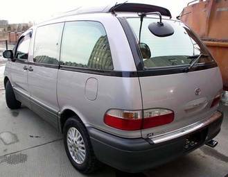 1999 Toyota Estima Pictures