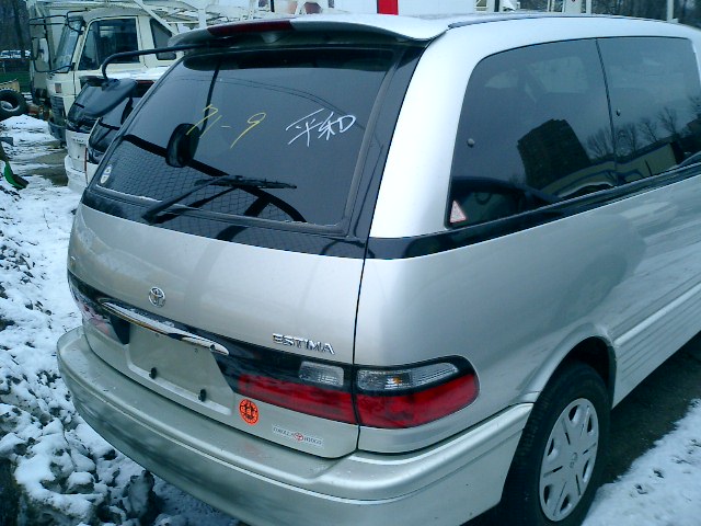 1999 Toyota Estima Pictures