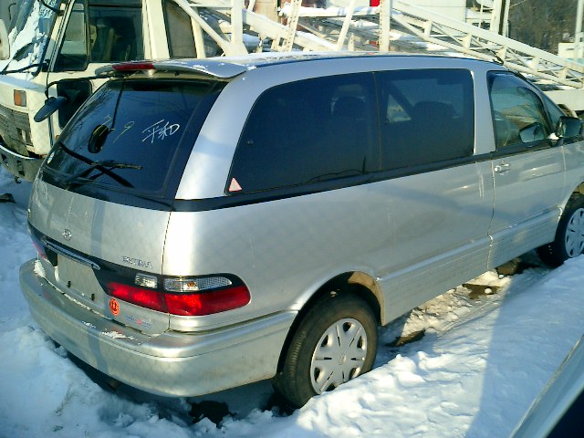 1999 Toyota Estima Pictures