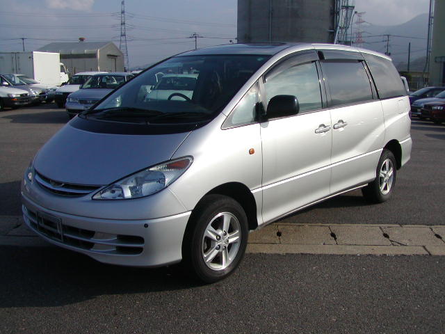 2000 Toyota Estima