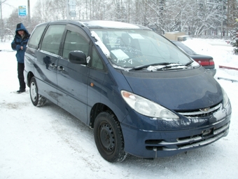 2000 Toyota Estima