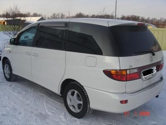 2000 Toyota Estima