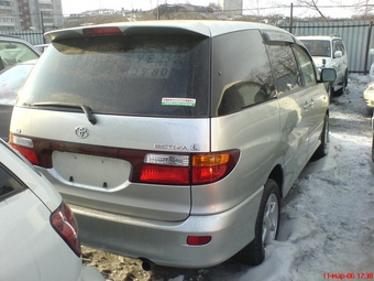 2000 Toyota Estima