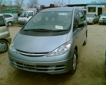 2000 Toyota Estima