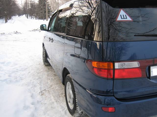 2000 Toyota Estima