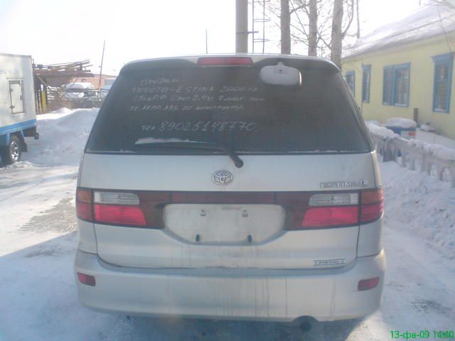 2000 Toyota Estima