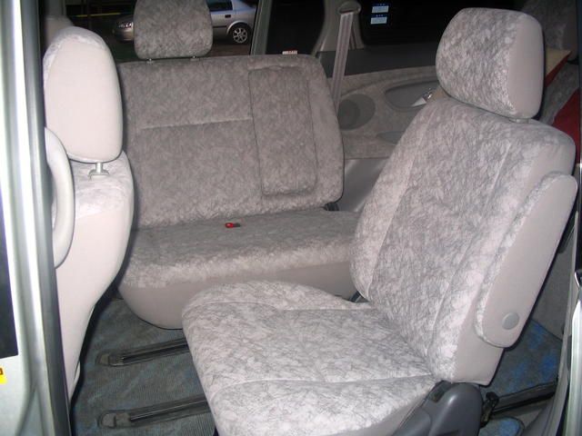 2000 Toyota Estima