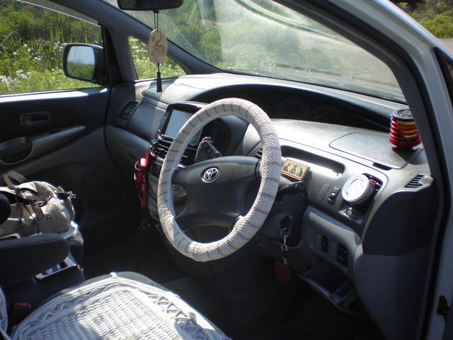 2000 Toyota Estima