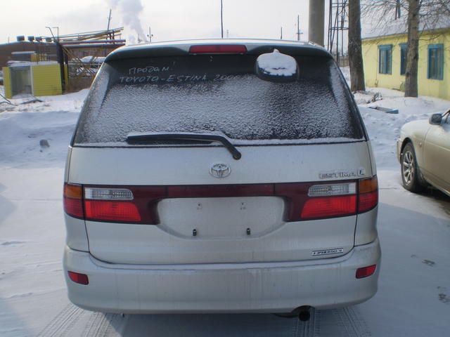 2000 Toyota Estima