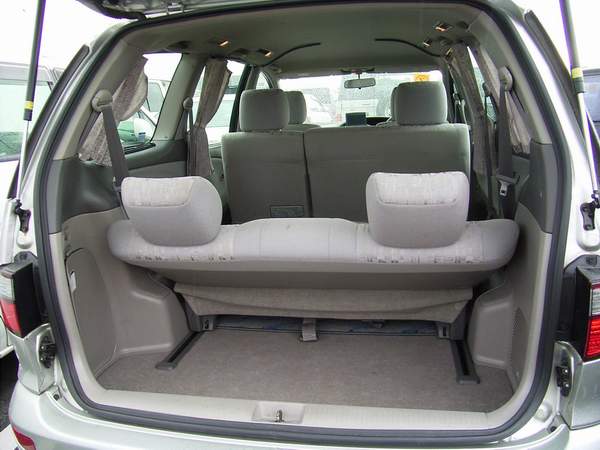 2000 Toyota Estima Wallpapers