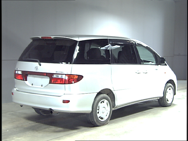 2000 Toyota Estima Images