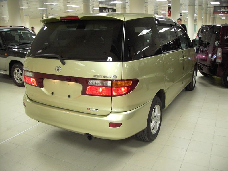 2000 Toyota Estima Pictures