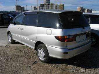 2000 Toyota Estima Photos