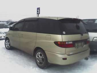 2000 Toyota Estima Photos