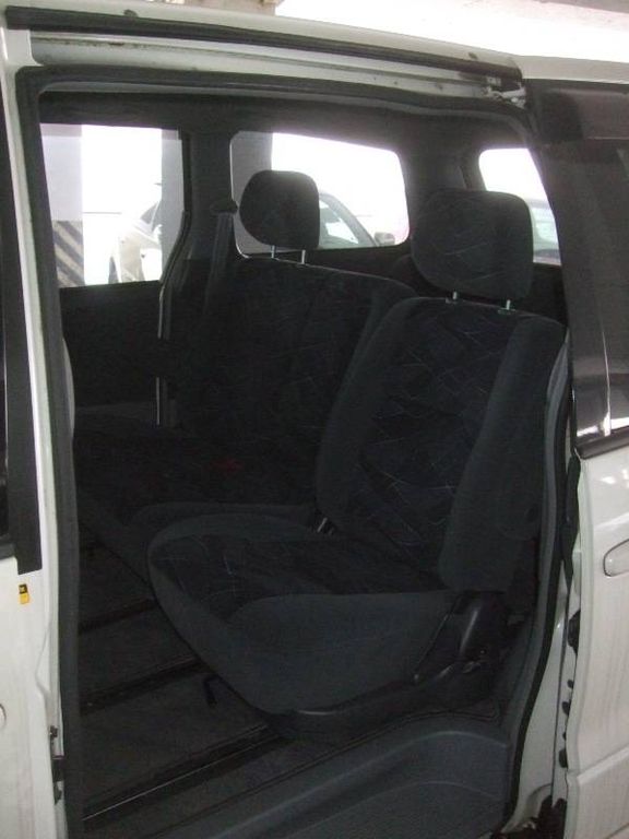 2001 Toyota Estima