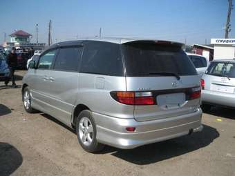 Toyota Estima