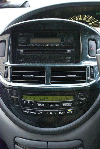 2001 Toyota Estima