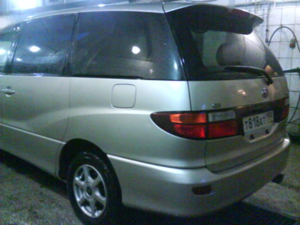 2001 Toyota Estima