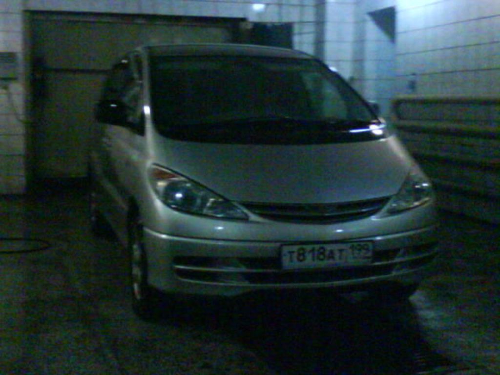 2001 Toyota Estima