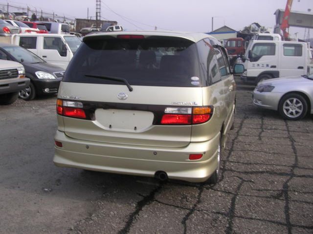 2001 Toyota Estima