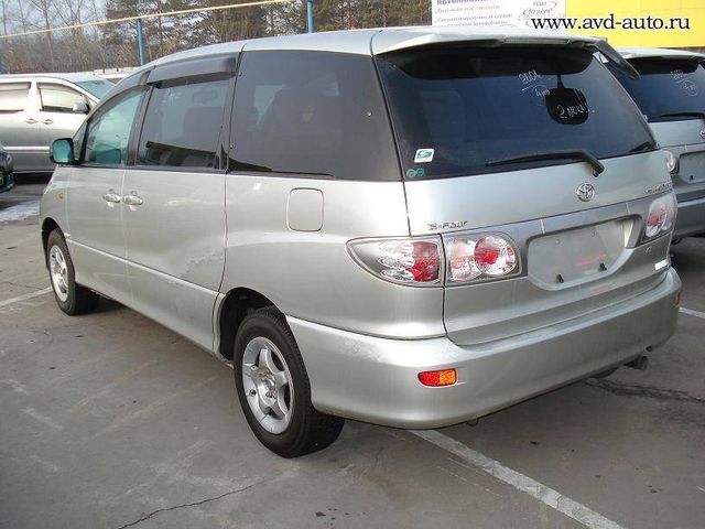 2001 Toyota Estima