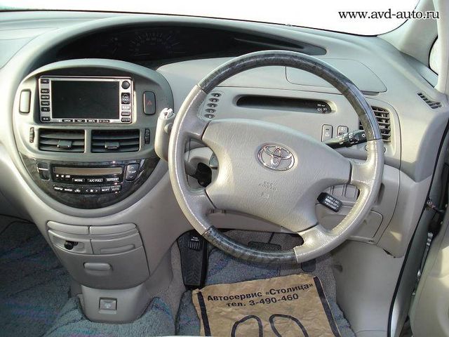 2001 Toyota Estima