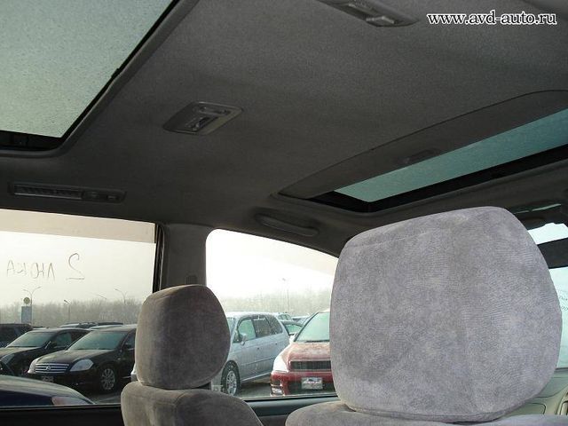 2001 Toyota Estima