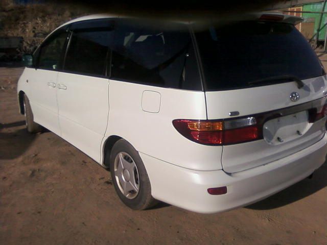 2001 Toyota Estima