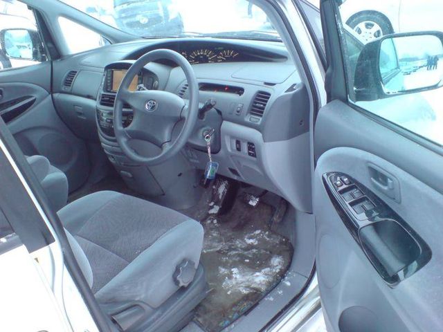 2001 Toyota Estima
