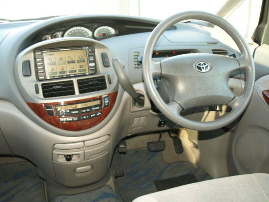 2001 Toyota Estima