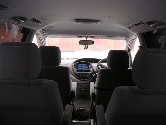 2001 Toyota Estima