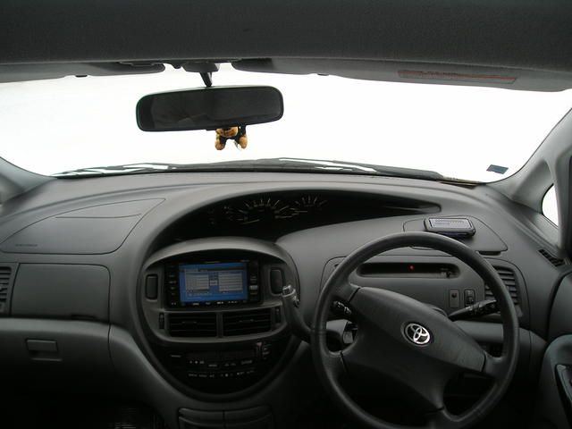 2001 Toyota Estima