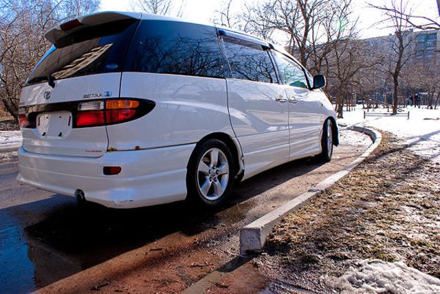 2001 Toyota Estima