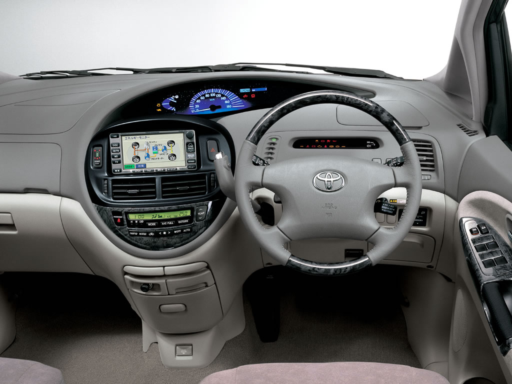 2001 Toyota Estima Photos