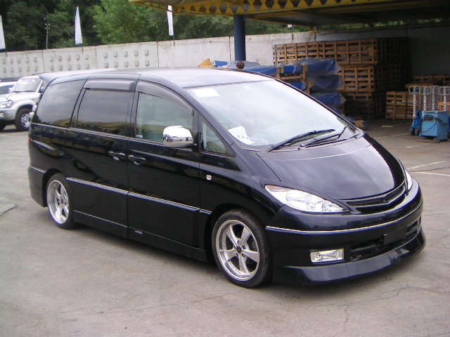 2001 Toyota Estima Pictures