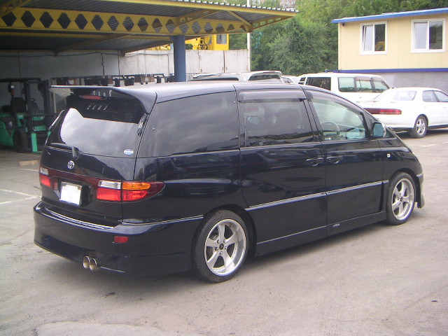 2001 Toyota Estima Photos