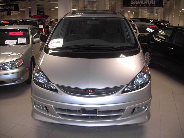 2001 Toyota Estima Photos