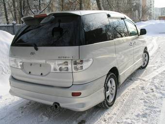 2001 Toyota Estima Photos