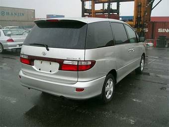 2001 Toyota Estima Pictures