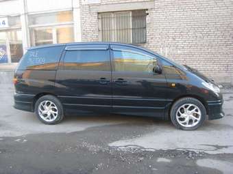 2001 Toyota Estima Images